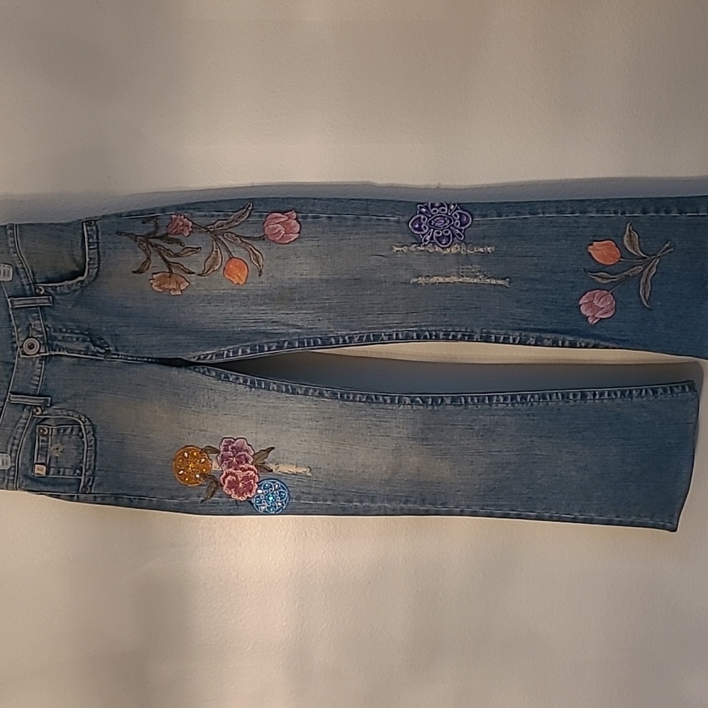 Floral Embroidered Women's Jeans